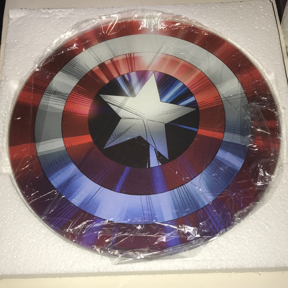 NIB Captain America Glass Cutting Board